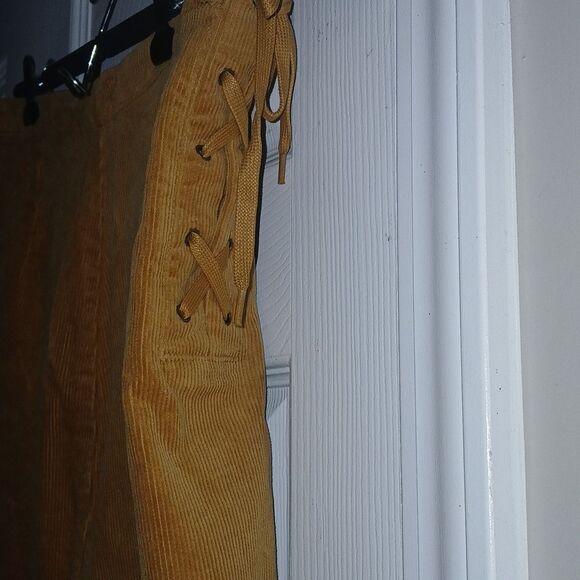 SO lace up mini corduroy mustard color fall winter mini skirt Sz 17 33W NWT - Picture 4 of 8